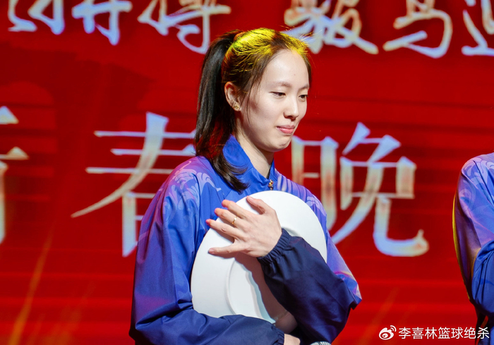 乐鱼官网入口下载-泪目!30岁中国女排世界冠军退役:又美又能打,郎平助她跃升|郑益昕|福建女排|女排联赛|全国女排锦标赛|全运会_新浪体育_新浪新闻