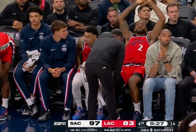 乐鱼官网入口下载-伤不起啊！伦纳德防守时又被撞到&amp;一瘸一拐 已确定退赛！